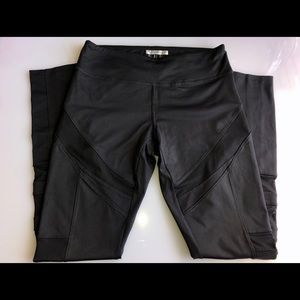 Black Forever 21 workout legging, Small